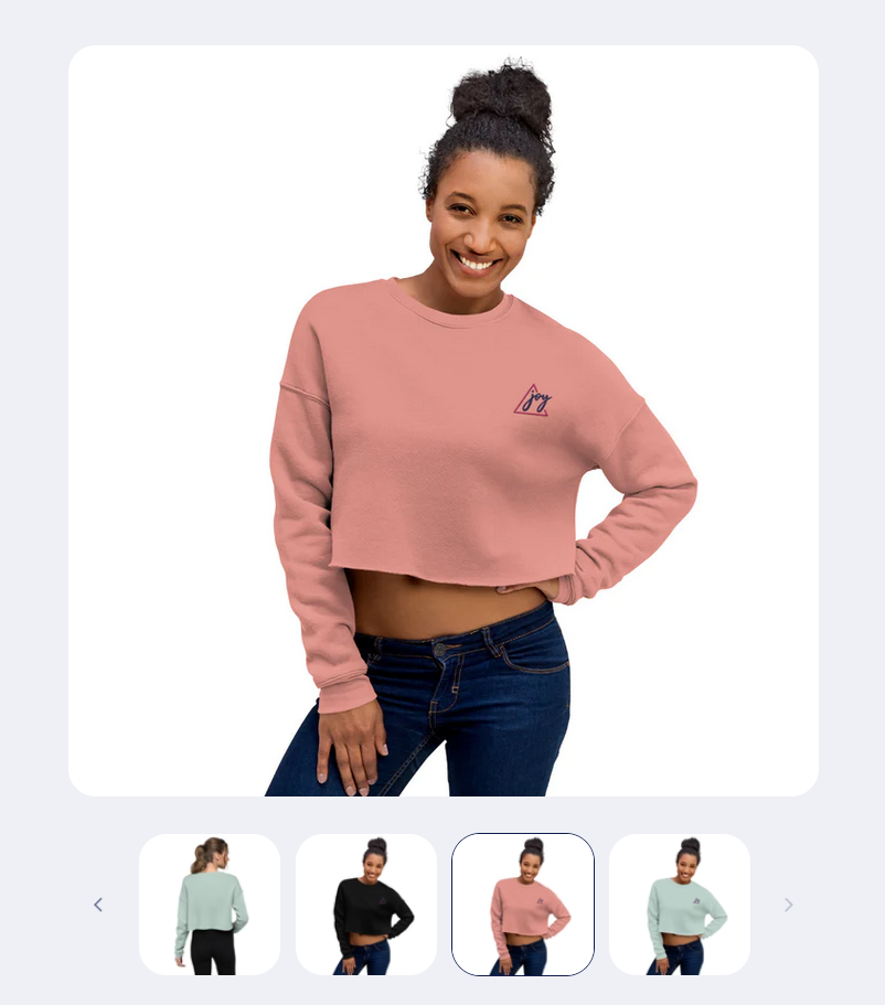 Ein Cropped Pullover für Damen lässt sich auf vielfältige Weise kombinieren