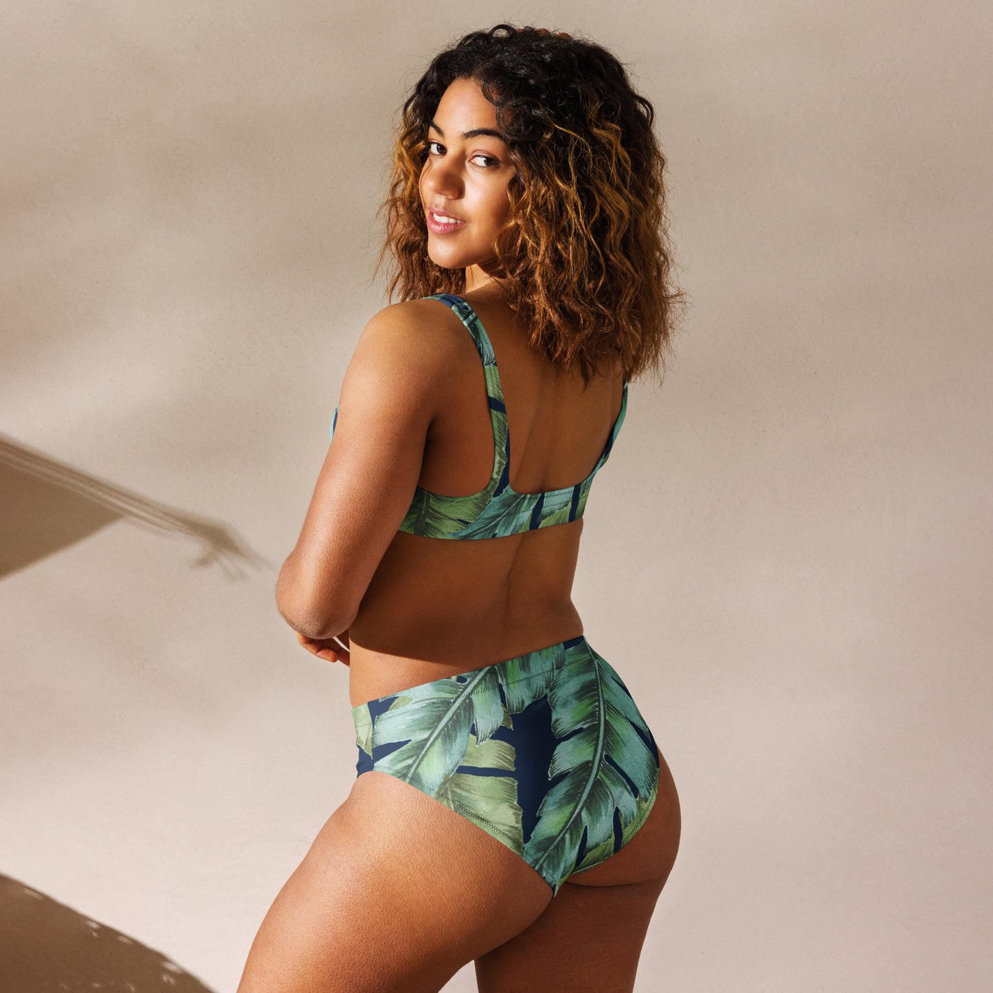 Recycelter Allover High Waist Bikini "Grüne Blätter"