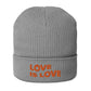 Gerippte Bio-Beanie 'Love is love'