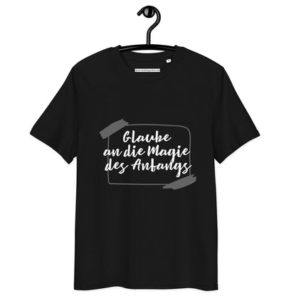 Dieses Unisex-T-Shirt aus 100 % ringgesponnener Bio-Baumwolle ist ein absolutes Muss. Es ist hochwertig, super bequem und das Beste von allem – umweltfreundlich. <br><br>• 100 % ringgesponnene Bio-Baumwolle 