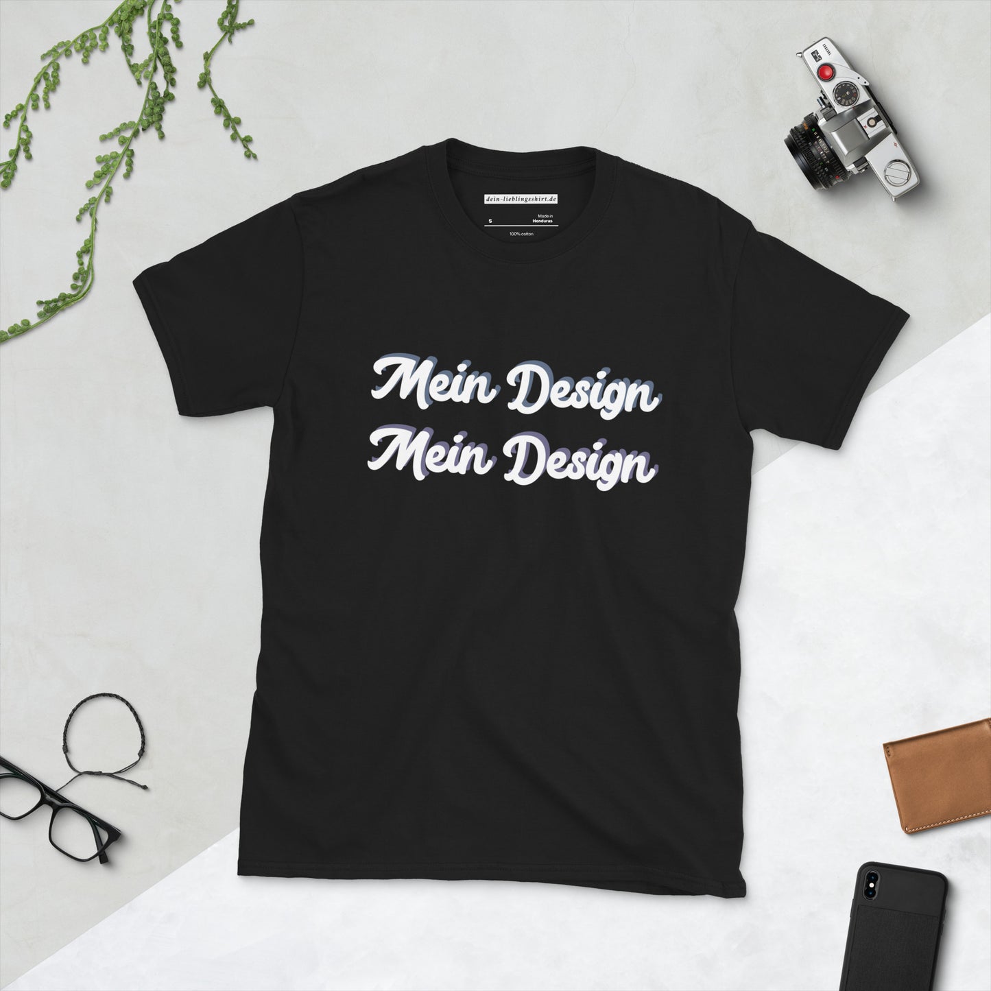 Dieses T-Shirt ist ein tolles Basic! Es ist aus einer dickeren, schwereren Baumwolle, aber es ist immer noch weich und bequem. Die doppelten Nähte am Ausschnitt und an den Ärmeln verleihen mehr Haltbarkeit. Der Favorit unter den T-Shirts.  • 100 % ringgesponnene Baumwolle • Sport Grey ist 90 % ringgesponnene Baumwolle, 10 % Polyester • Dark Heather ist 35 % Baumwolle, 65 % Polyester