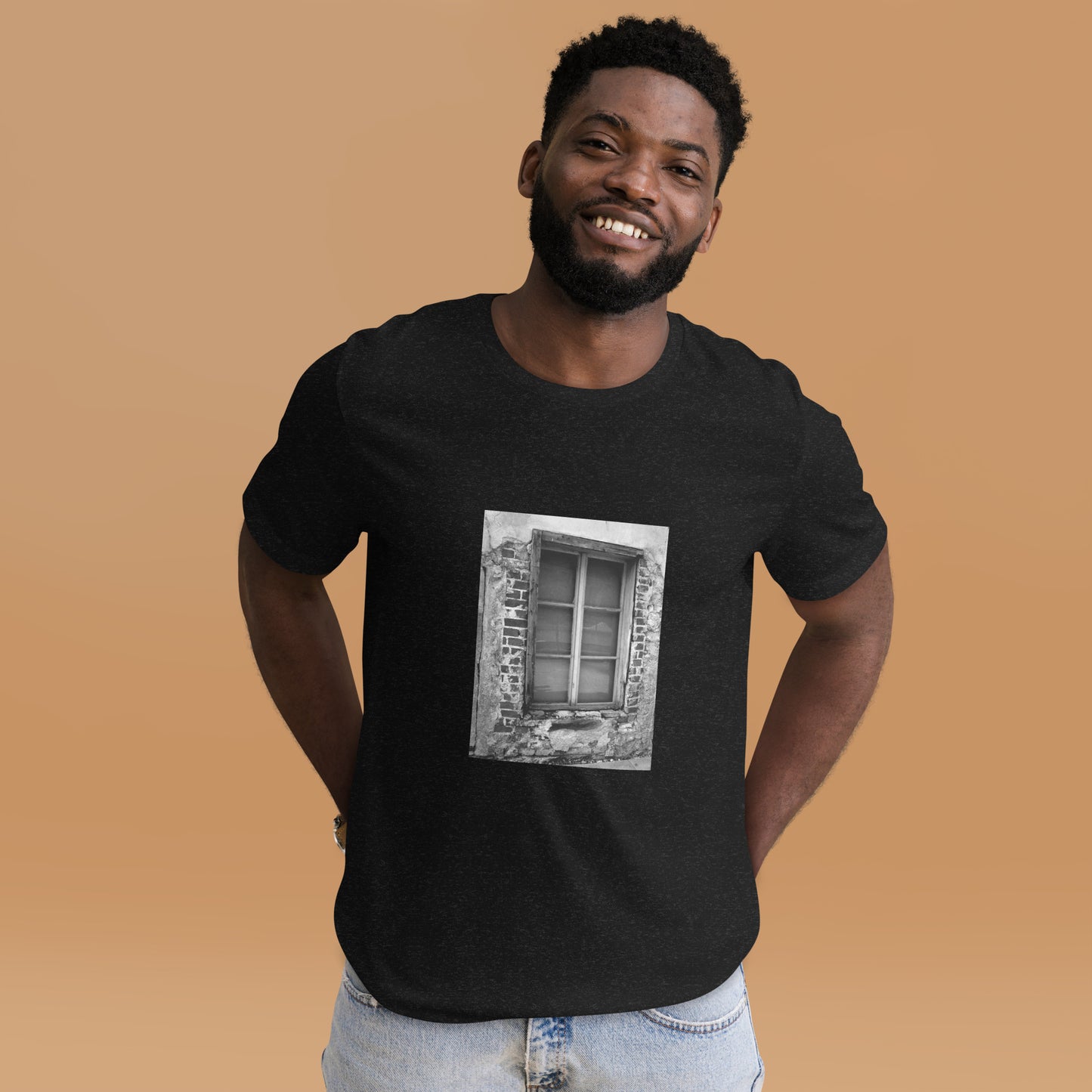 Essenzielles Unisex T-Shirt | Bella + Canvas 3001 "Das Fenster"